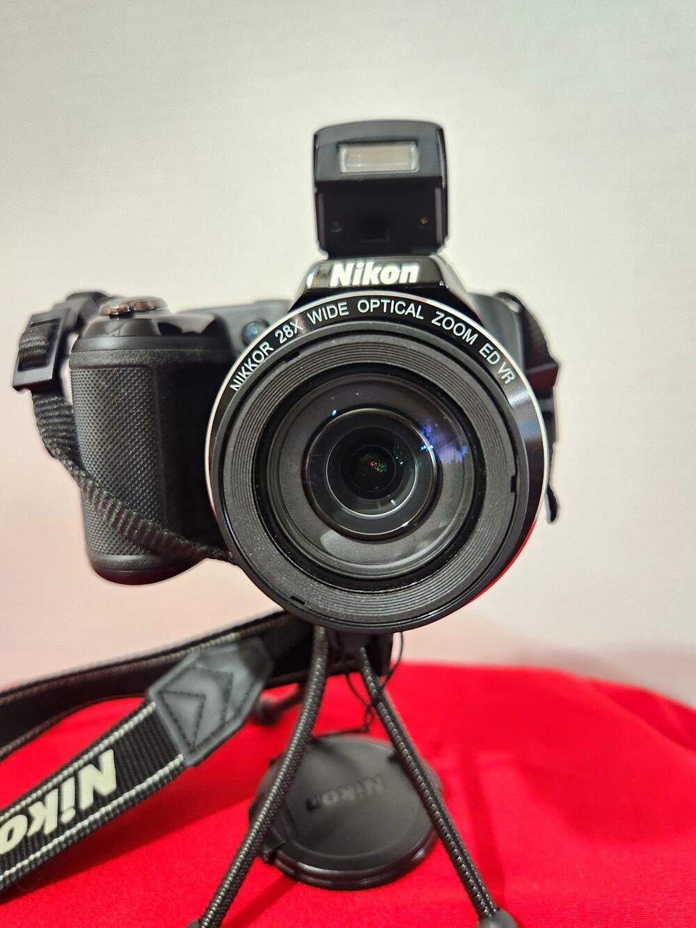 Nikon COOLPIX L340 Digital Camera Bundle – Tested & Working